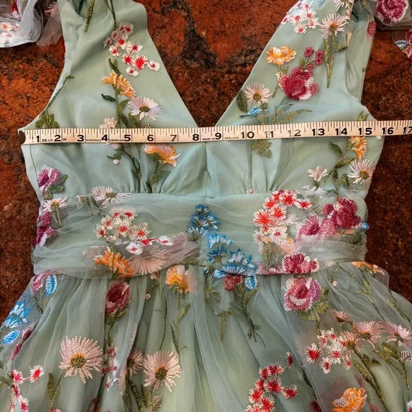 JESSAKAE Margret Sz XS Floral Embroidered Tulle Tiered Maxi Dress Tie Shoulder - Picture 8 of 12